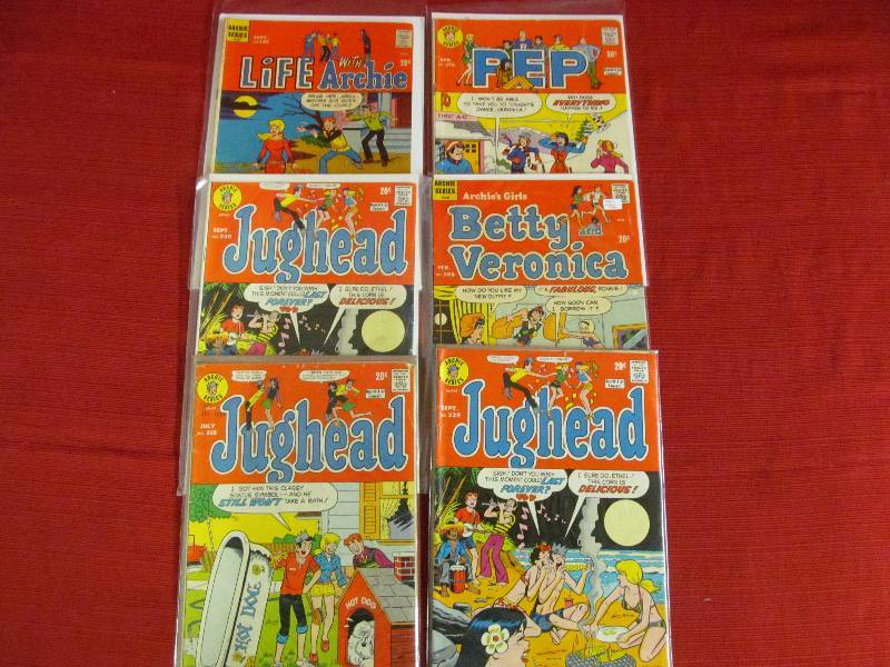 lot 143 image: Comics