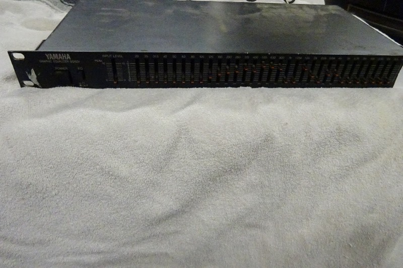 lot 14 image: Yamaha GQ1031 Graphic Equalizer 31 Band Graphic EQ