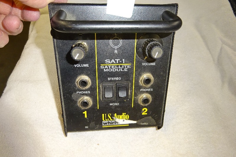 lot 29 image: Whirlwind SAT-1 Satellite module Headphone breakout box