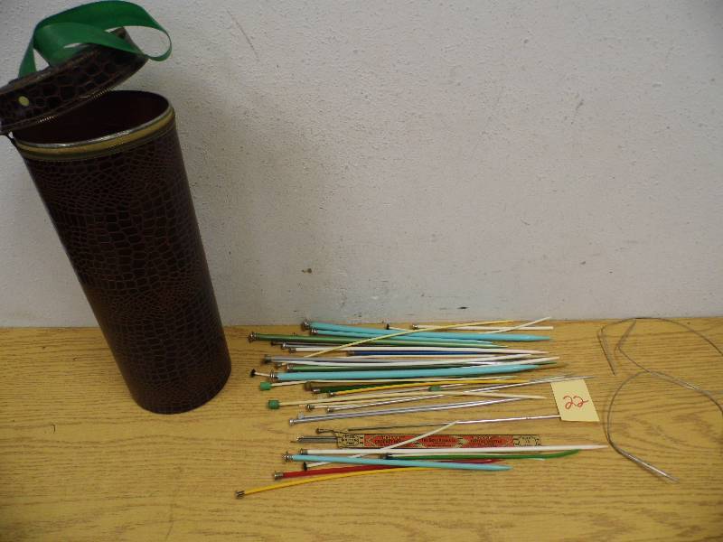 Knitting Needles - Crochet Hooks