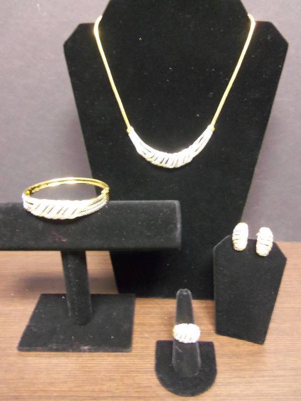 Gold Set