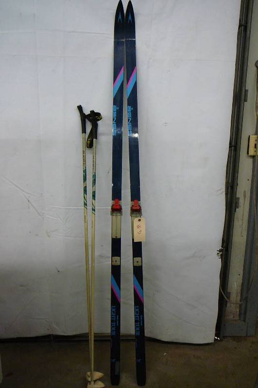 Cross Country Skis & Poles Acnes Light Tour Made in Norway