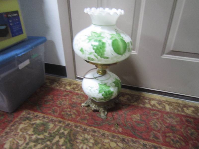 GONE WITH THE WIND STYLE LAMP