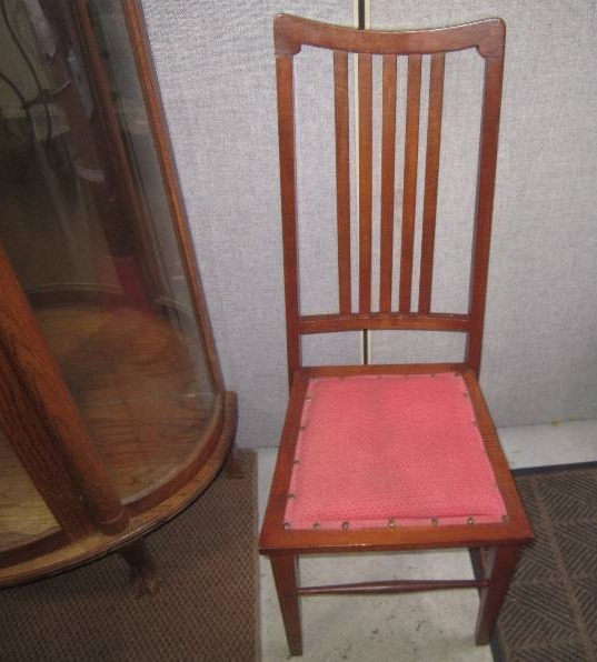 WALNUT CHAIR