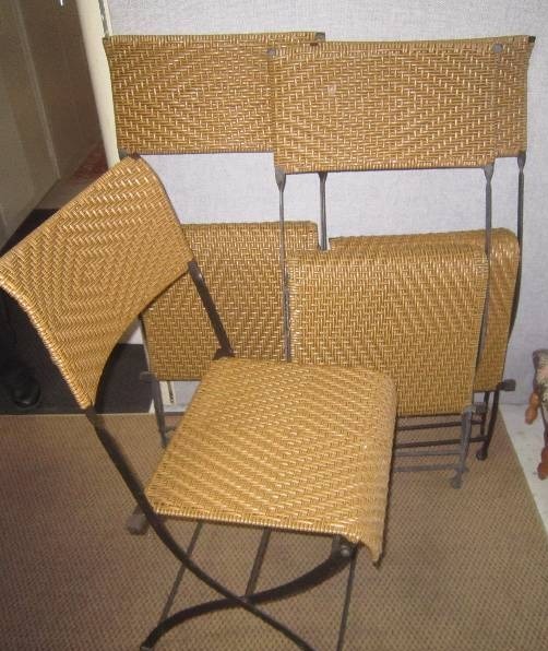 SET OF 4 FOLDING CHAIRS