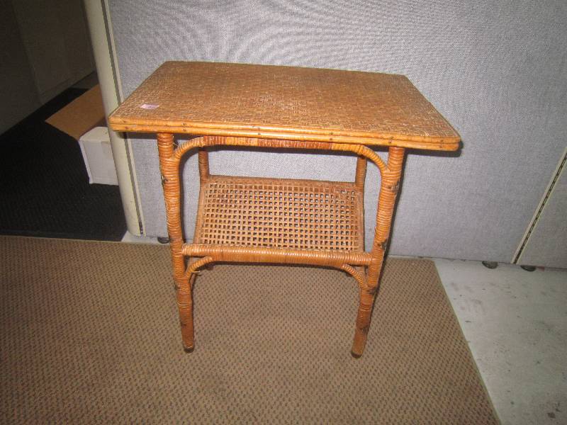 RATTAN TABLE