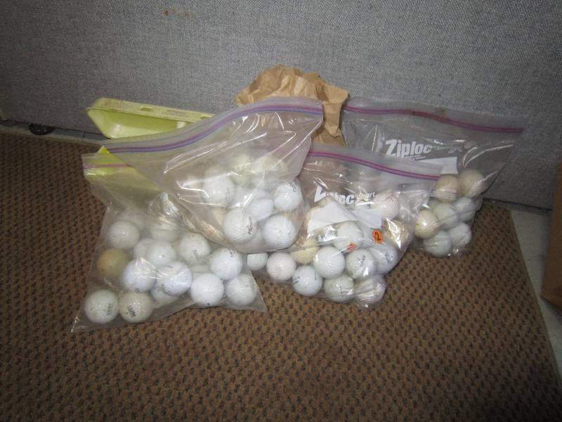 SELECTION OF GOLF BALLS