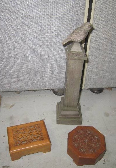 2 MUSIC BOXES AND BIRD STATUE
