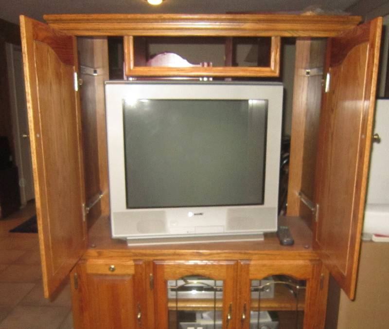SONY TRINITON TV- WORKS GREAT