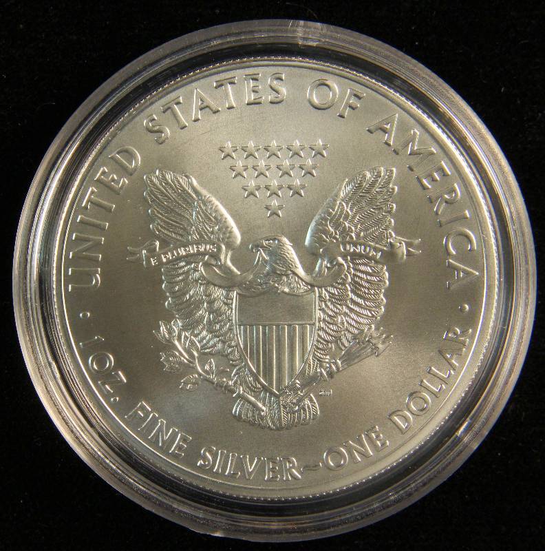 2015 AMERICAN SILVER EAGLE 1 TROY OZ. .999 FINE SILVER DOLLAR IN AIRTITE CAPSULE