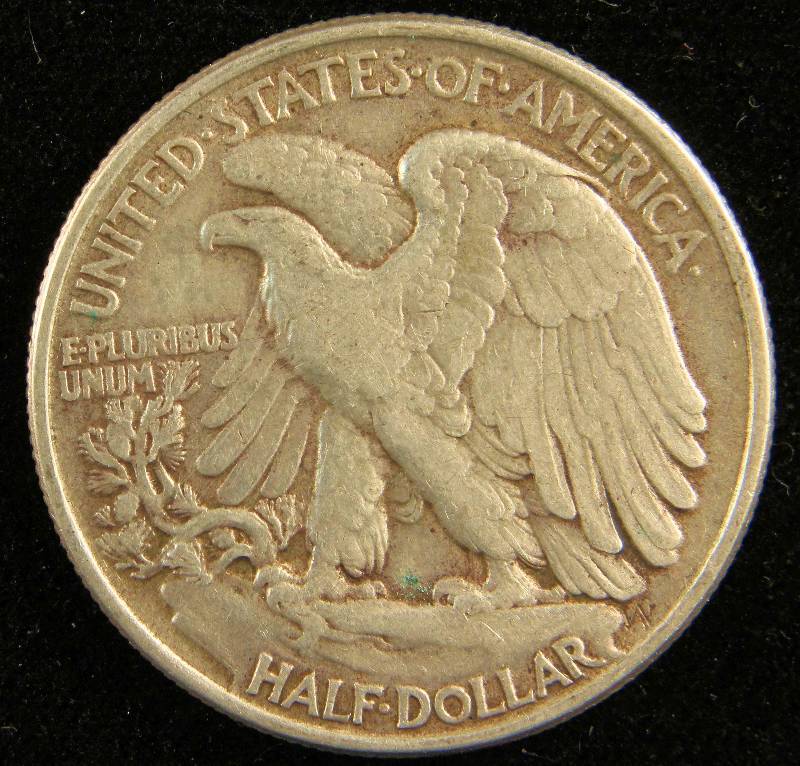 1946 WALKING LIBERTY SILVER HALF DOLLAR