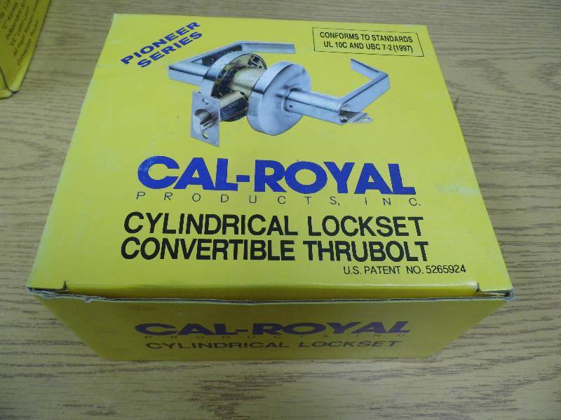 Cal-Royal Locket w Key