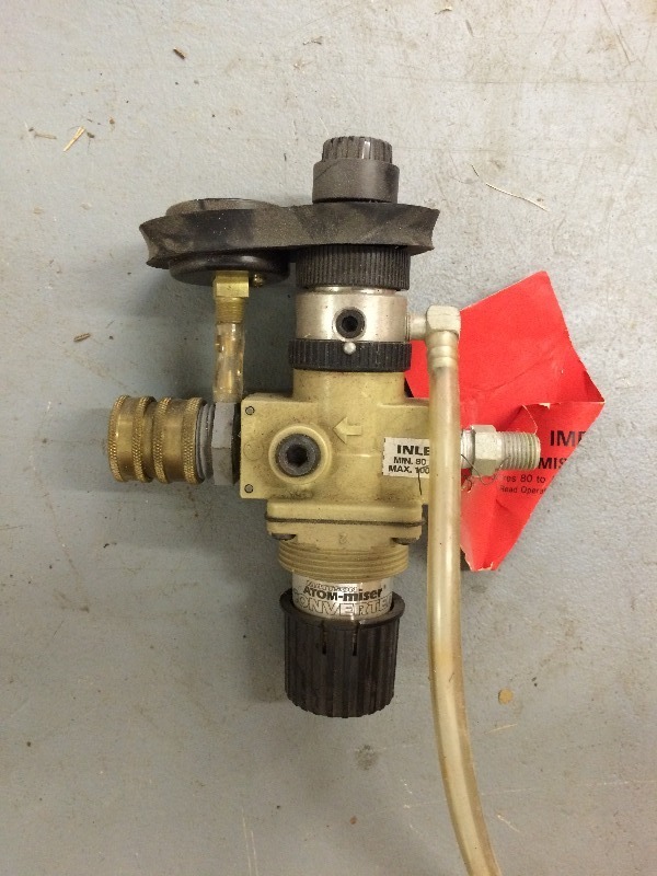 Spray Paint Regulators and hose kits - New never used