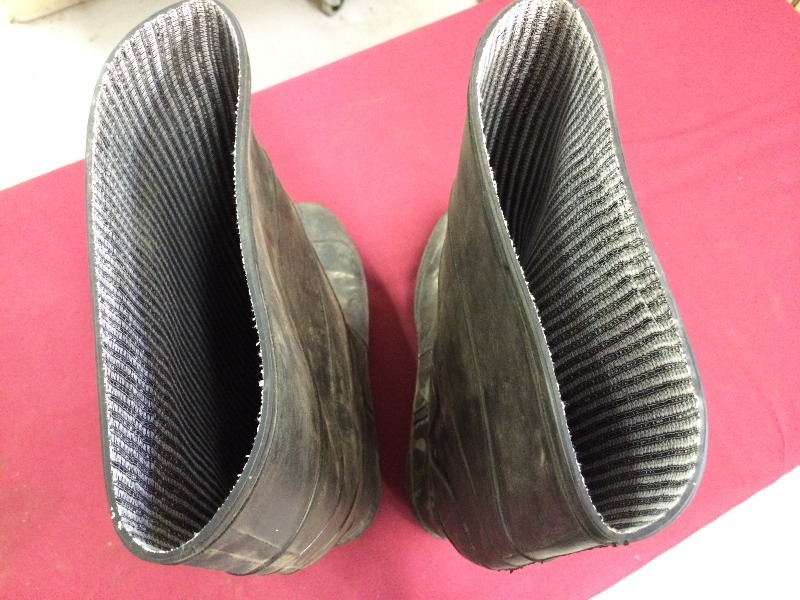 Rubber Boots - very good condition, no leaks  Size 12