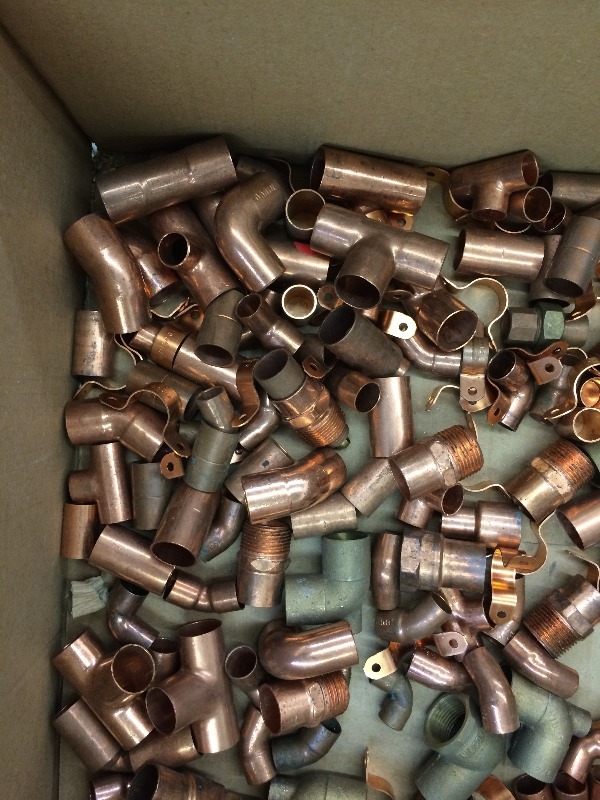 Assorted Copper Fittings - Nice Lot  12 - 34  some copper pipe strap