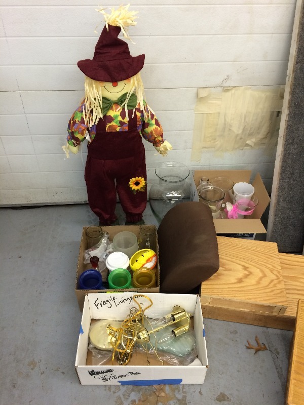 Large lot of misc items. Buy em all at your price