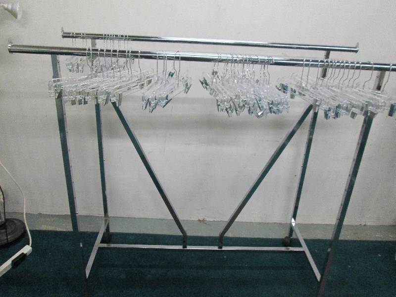 5 foot clothes rack with plastic pa...