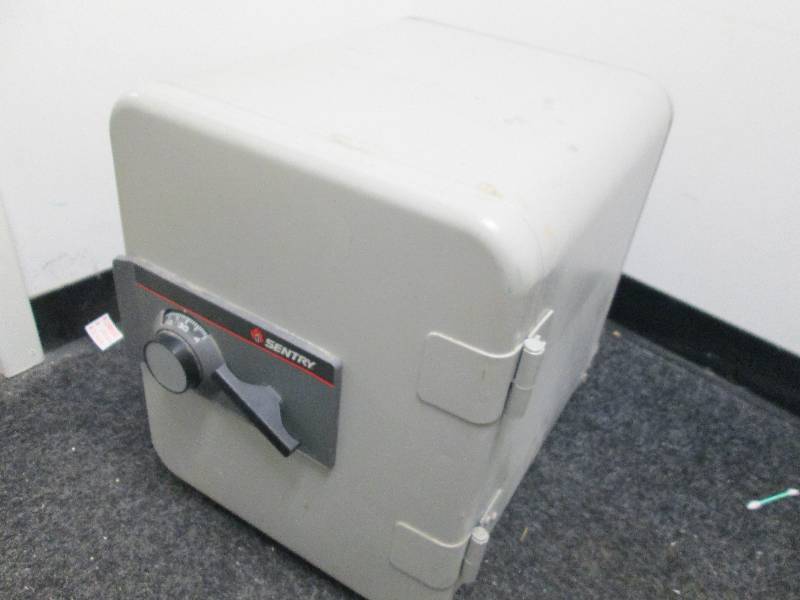 Sentry safe, currently open, combin...