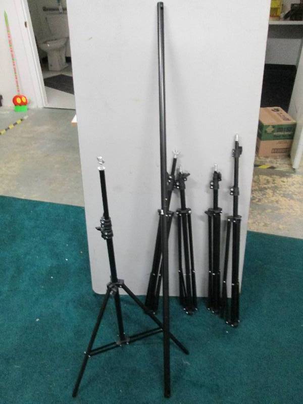 Lot of 5 folding adjustible height ...