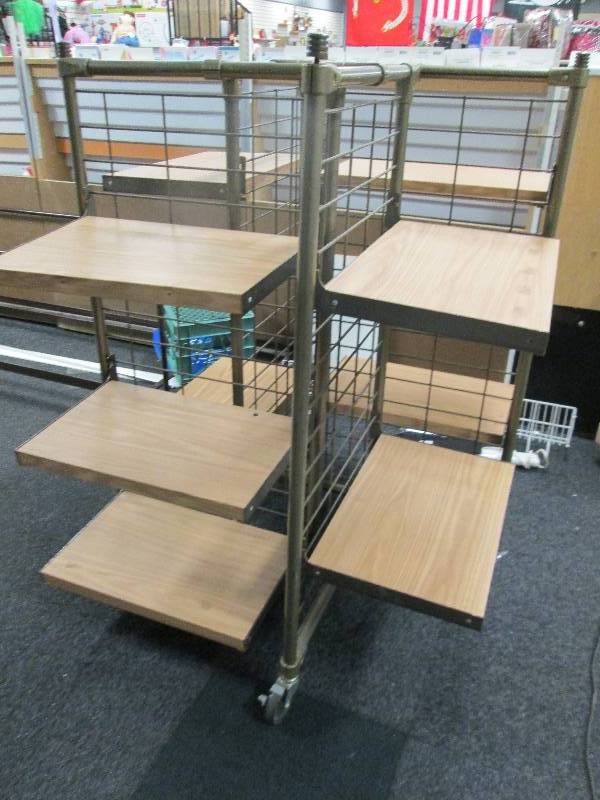 Very nice all metal display with wo...