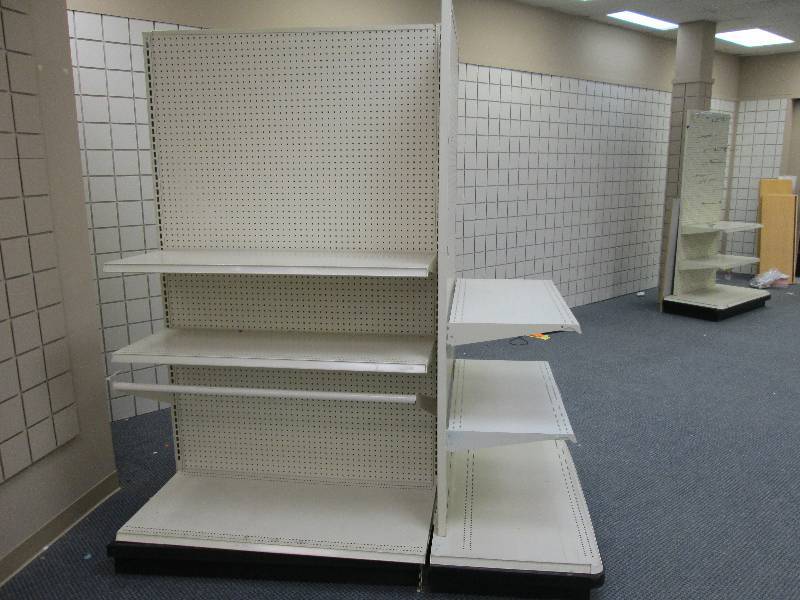 One 4 foot gondola shelf section wi...
