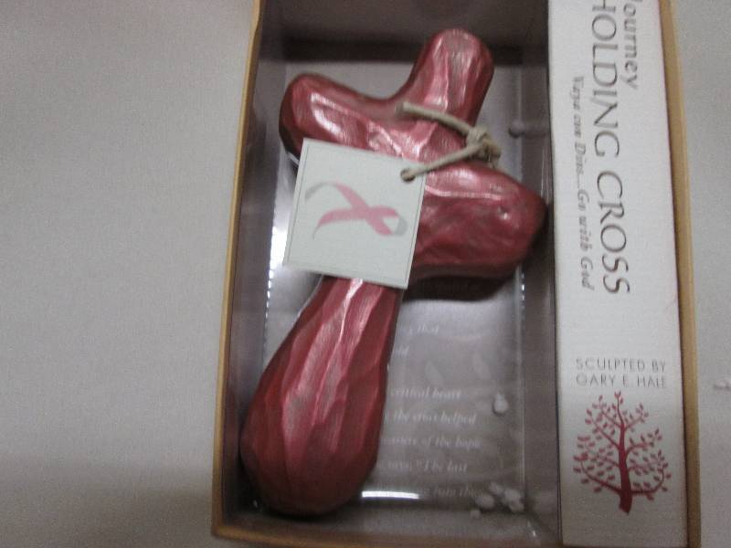 Journey Holding Cross NIB...
