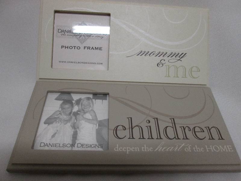 Lot of 2 off -white grey themed fr...
