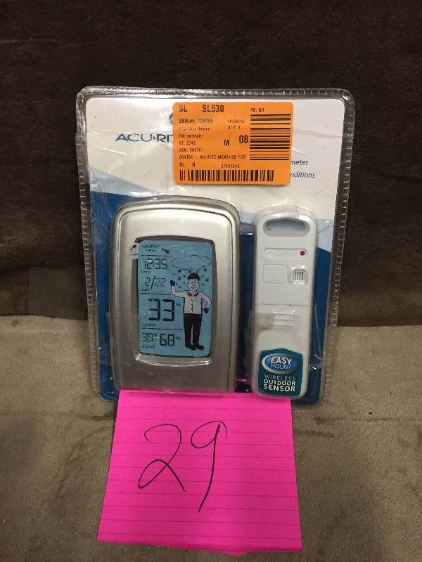 Accurite What-to-Wear Digital Weather Station