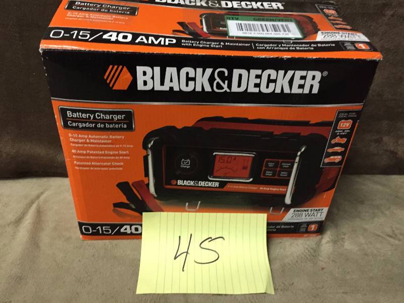 Black and Decker 15 Amp Battery Charger with 40 Amp Engine Start