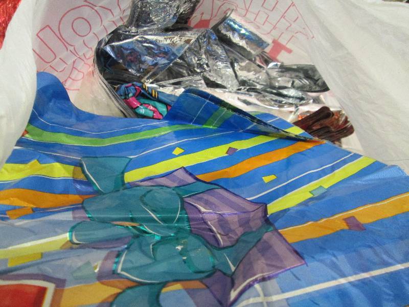 Mixed Lot Balloons 25_ count...