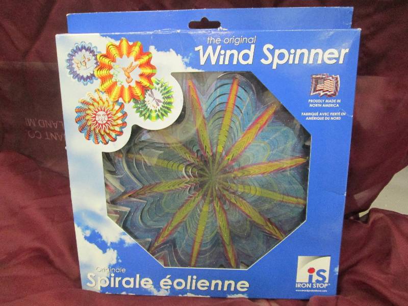 Multi-color Splash wind spinner...