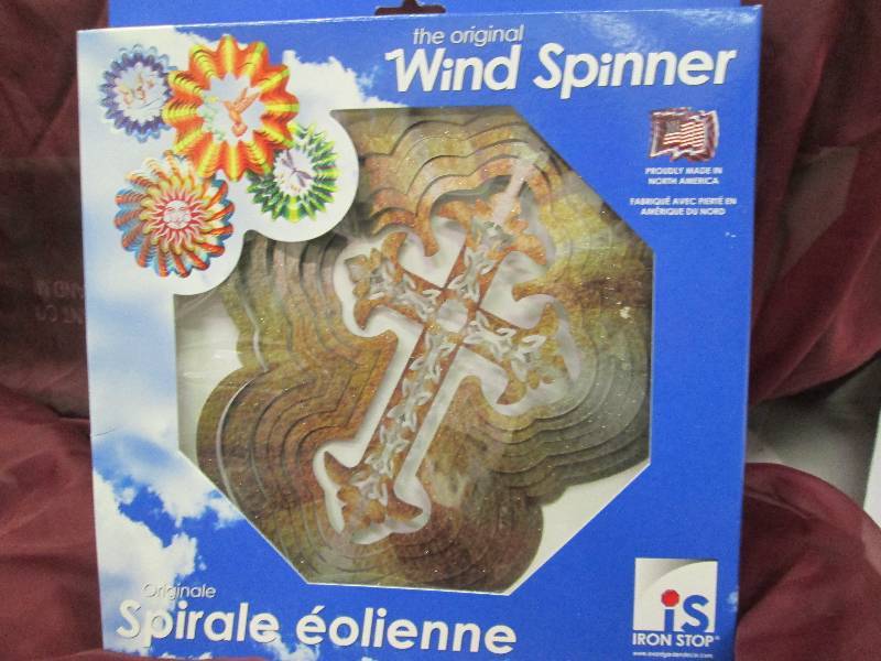 Golden Cross wind spinner...