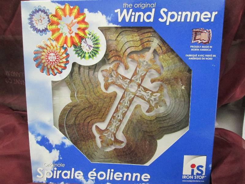 Golden Cross wind spinner...