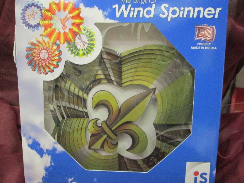 Green Fleur de lis...