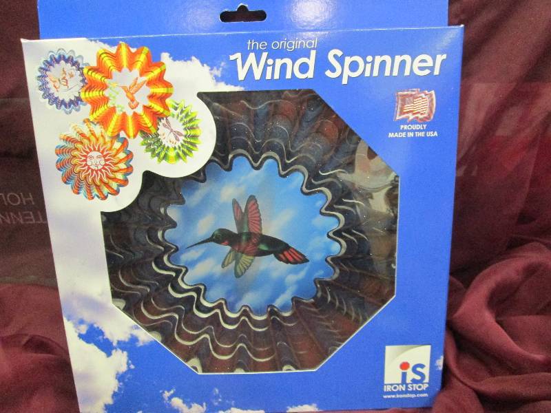 Animated Hummingbird Wind Spinner...