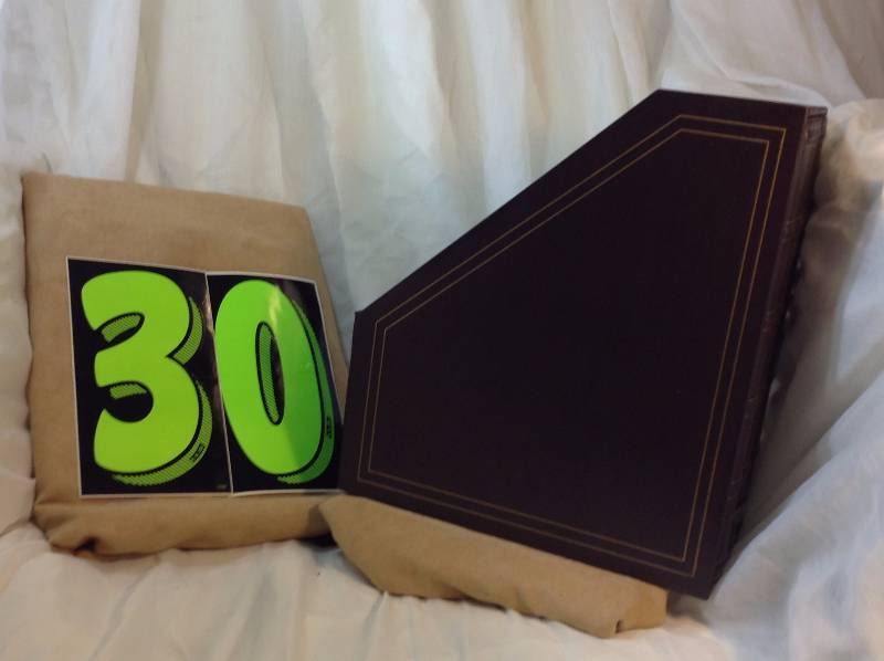 Magazine holder