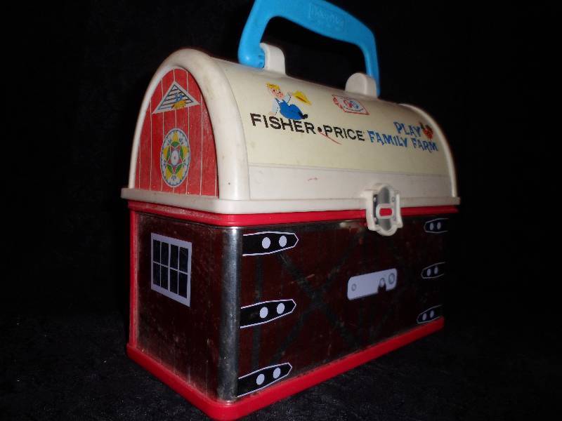 Fisher Price Family Play Farm Lunch Box