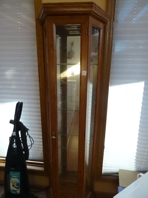 lot 17 image: Solid wood Glass stand Decorations W lights