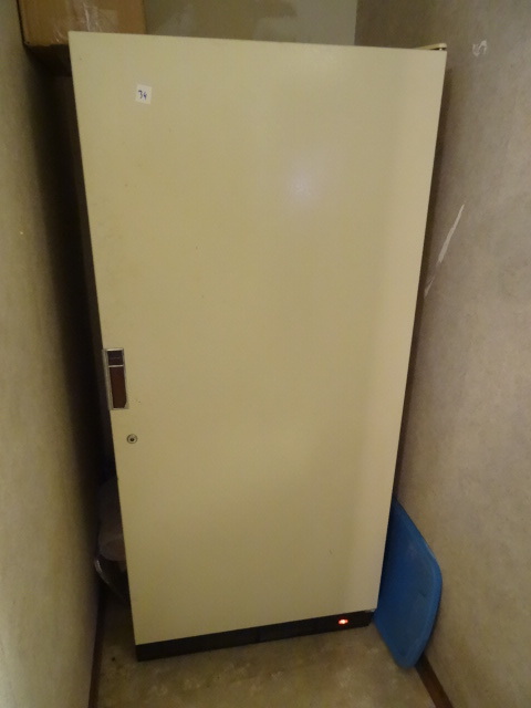 lot 34 image: Kenmore Freezer great condition