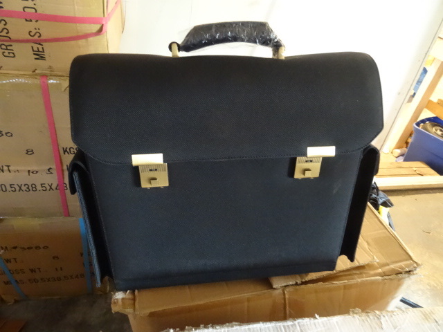 lot 42 image: Galizia Briefcases  Lot of 10 - NEW