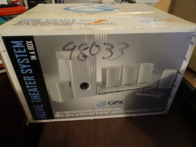 lot 45 image: GPX Home Theater System NEW