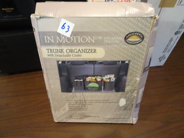 lot 63 image: In motion Trunk organiser Detacthable cooler