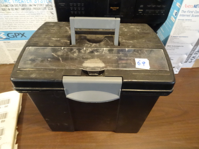 lot 69 image: File folder box