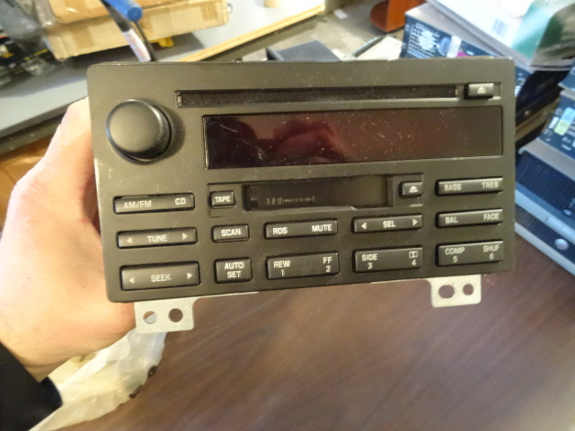 lot 88 image: Ford CD TAPE PLayer Model # 3c5t-18c868-aa