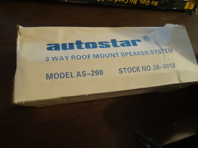 lot 139 image: 3 way roof mount speakers made by Autostar