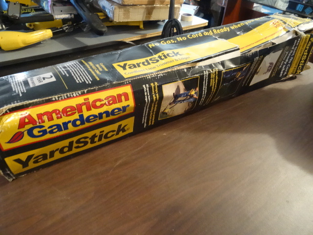 lot 140 image: Yard stick american gardner trimmer