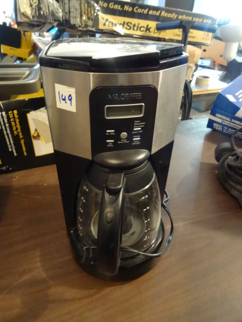 lot 149 image: Mr. Coffee maker black