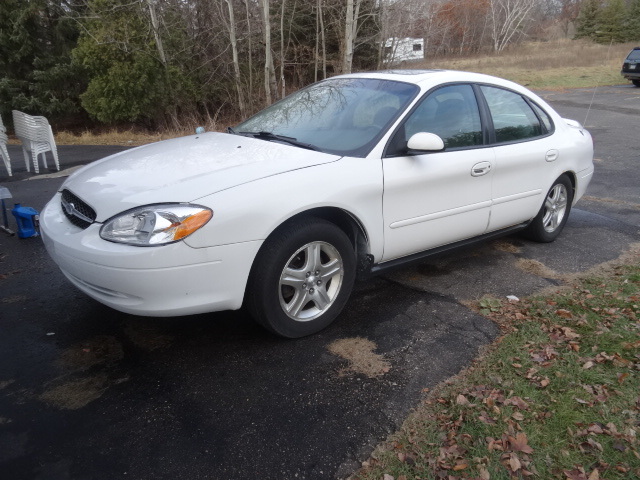 Ford taurus