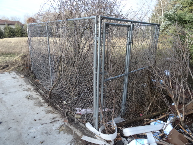 Dog Kennel Free Standing