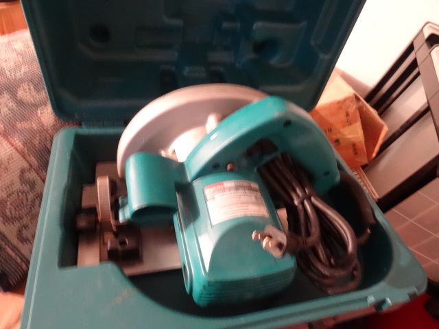 Makita 7.25 inch circular saw